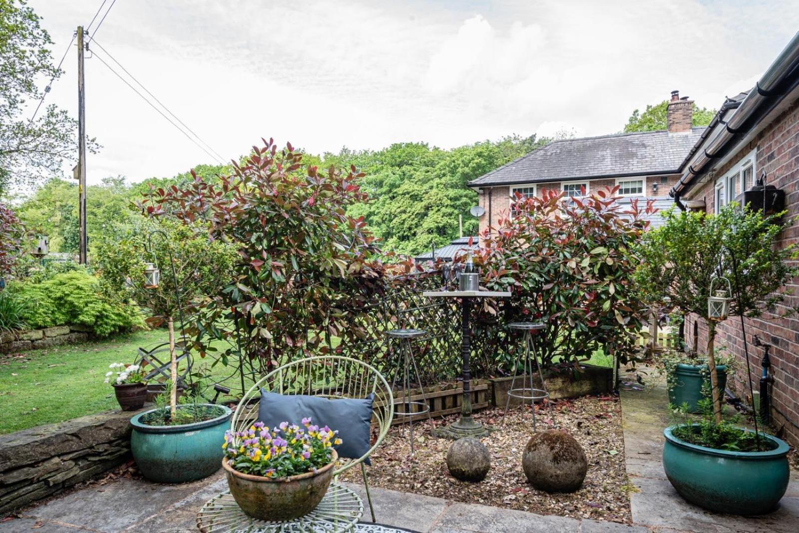 Quiet Self Contained Near Delamere Forest Holiday home *